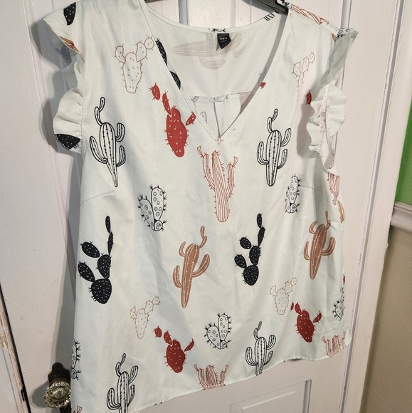 Shein Cacti Shirt Size 4X - Picture 2 of 5